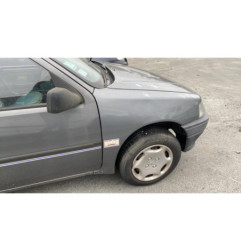 Moteur essuie glace arriere PEUGEOT 106