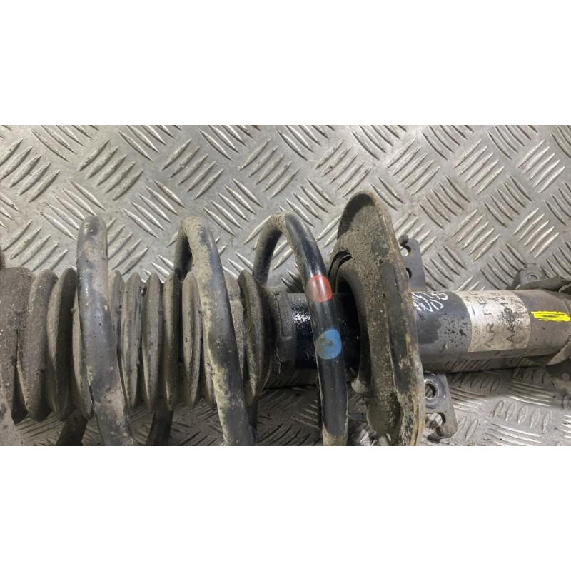 Amortisseur avant droit RENAULT KANGOO 2 Photo n°1