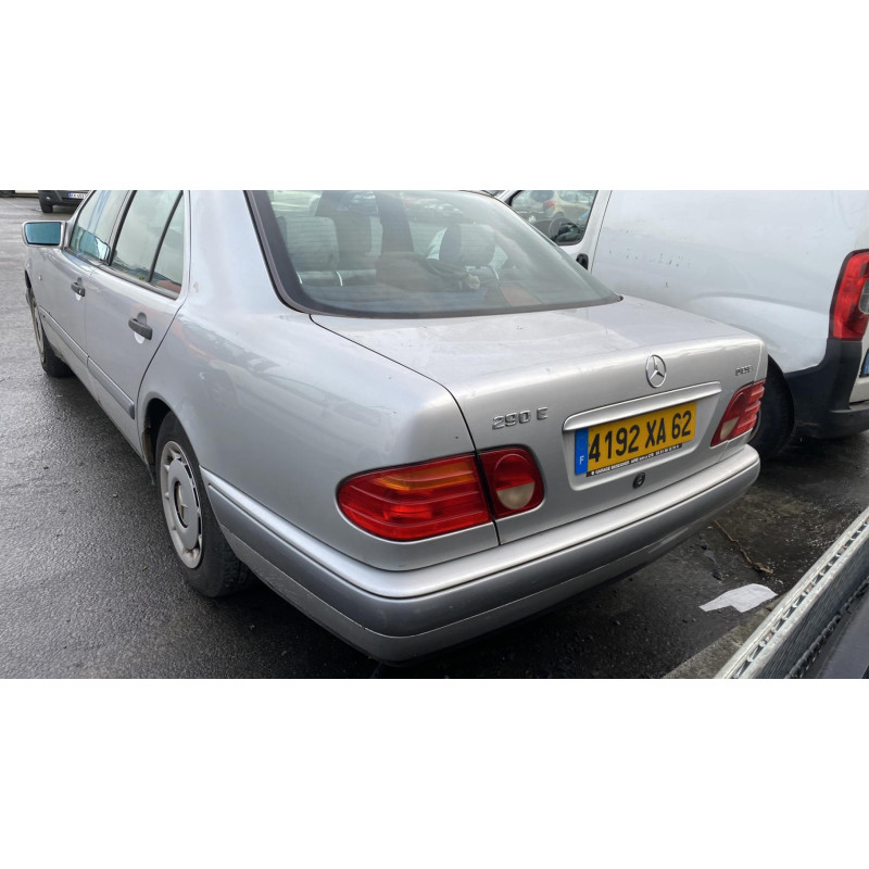 Jante MERCEDES CLASSE E 210 Photo n°8