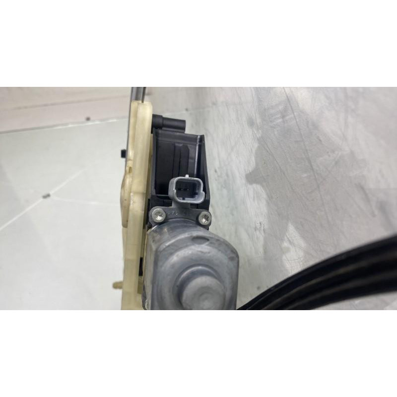 Leve vitre electrique avant droit CITROEN C4 CACTUS Photo n°3