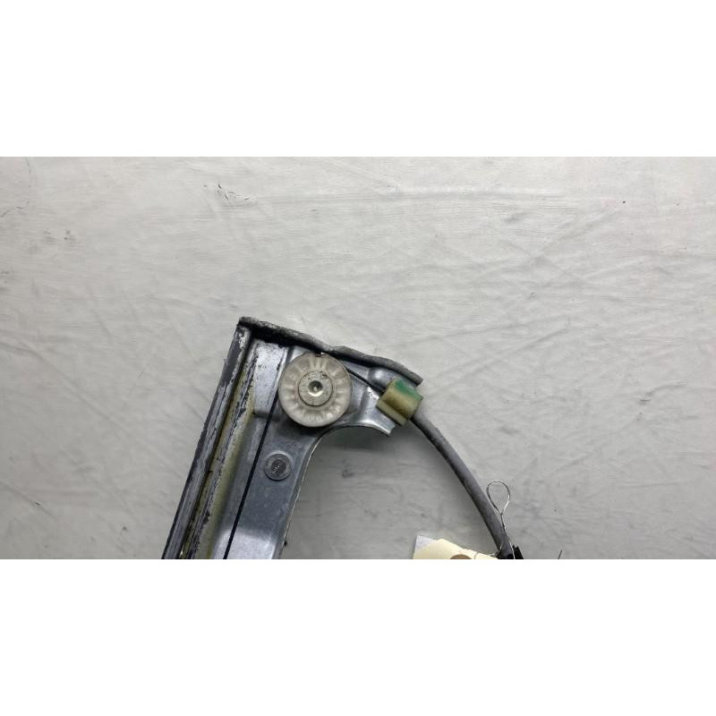 Leve vitre electrique avant gauche CITROEN C4 CACTUS Photo n°2