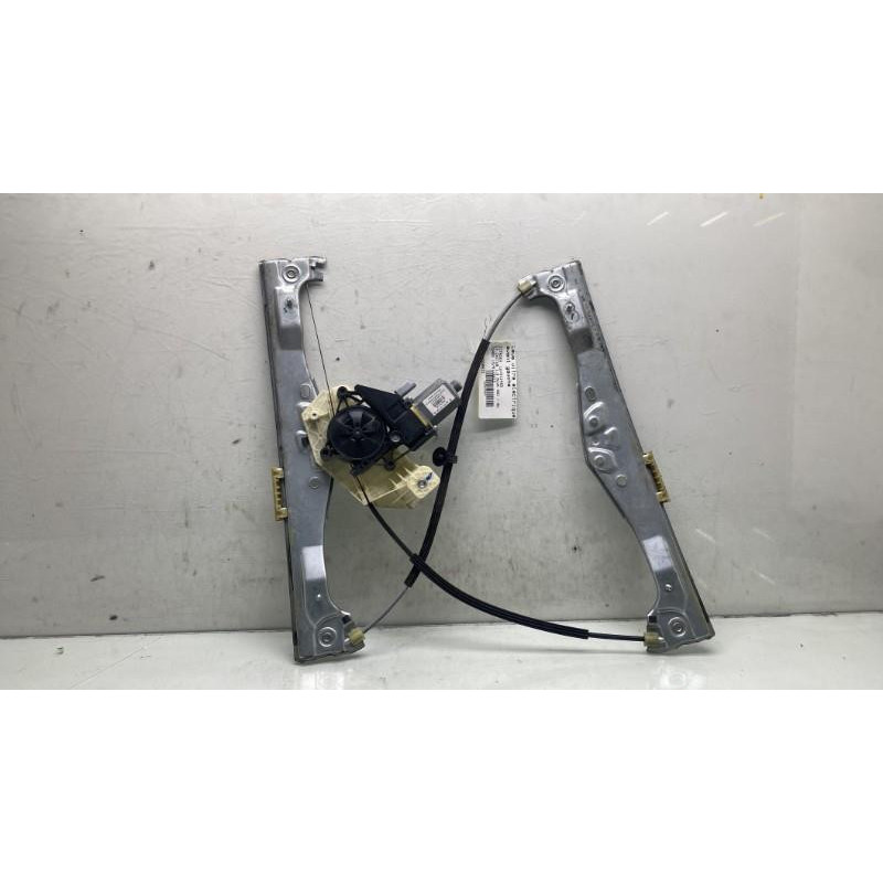 Leve vitre electrique avant gauche CITROEN C4 CACTUS Photo n°3