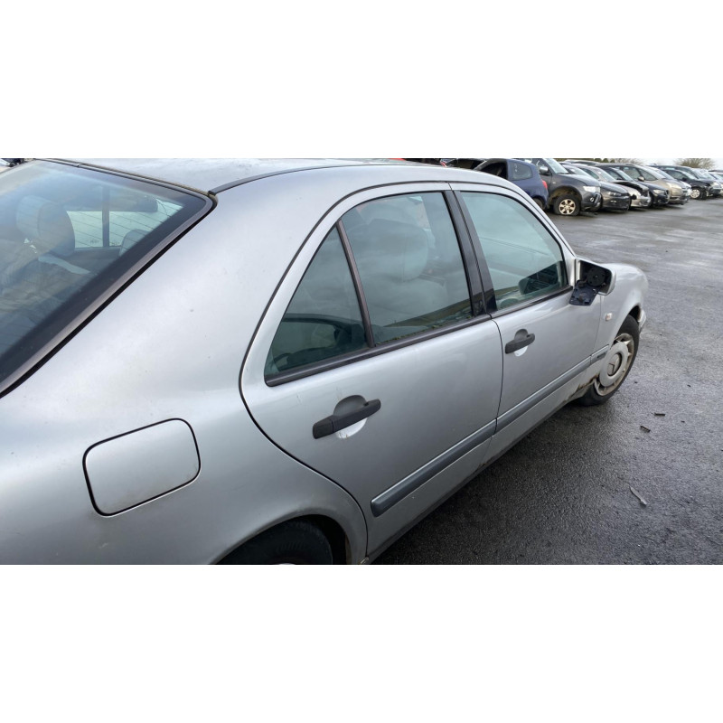 Jante MERCEDES CLASSE E 210 Photo n°9