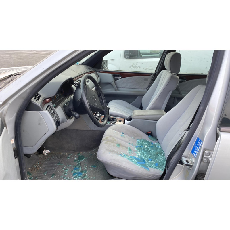 Jante MERCEDES CLASSE E 210 Photo n°17