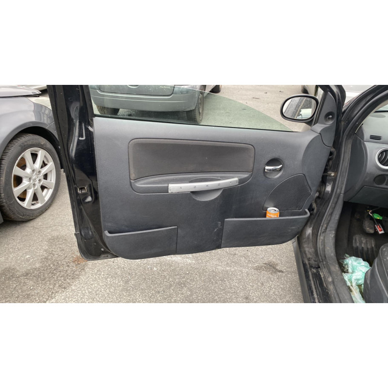 Pretensionneur de ceinture avant droit CITROEN C2 Photo n°15