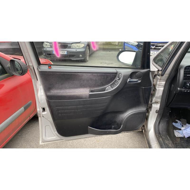 Feu arriere principal droit (feux) OPEL ZAFIRA A Photo n°17