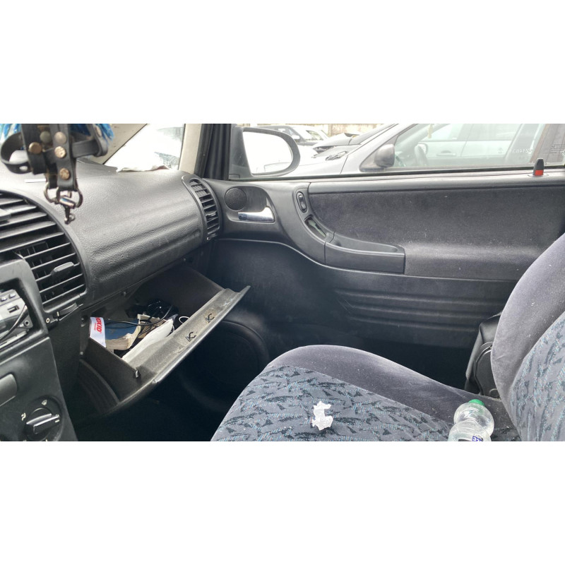 Feu arriere principal droit (feux) OPEL ZAFIRA A Photo n°19
