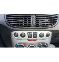 Optique avant principal gauche (feux)(phare) FIAT PUNTO 2