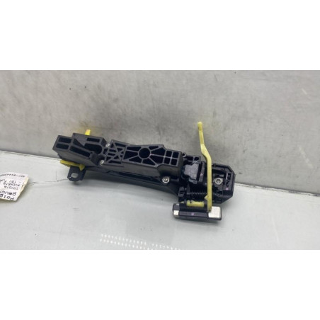 Poignee porte arriere gauche TOYOTA AVENSIS 3