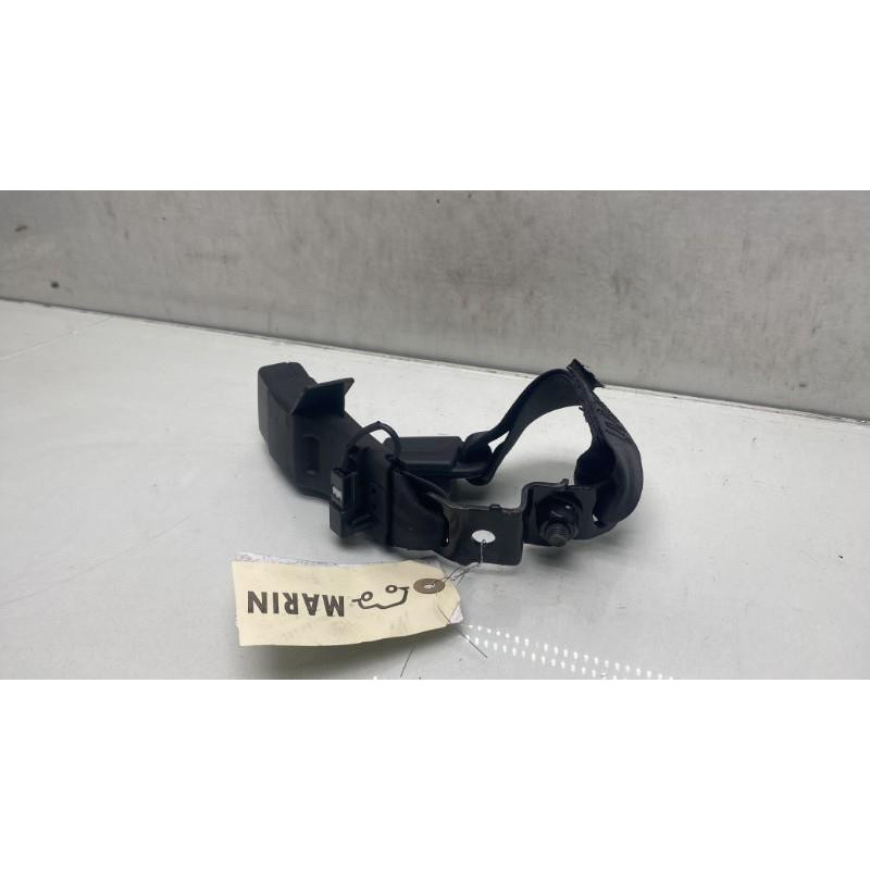 Attache ceinture arriere droit TOYOTA AVENSIS 3 Photo n°3
