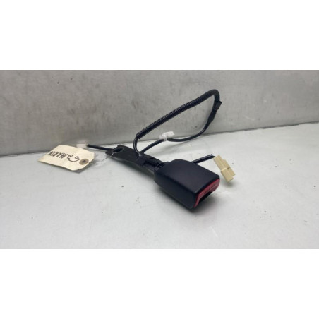 Attache ceinture avant droit TOYOTA AVENSIS 3