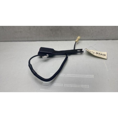 Attache ceinture avant gauche TOYOTA AVENSIS 3