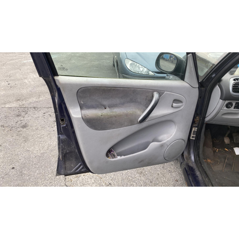 Porte avant droit CITROEN XSARA PICASSO Photo n°15