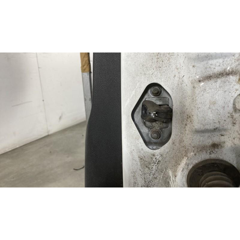 Porte arriere gauche PEUGEOT 308 1 SW Photo n°7