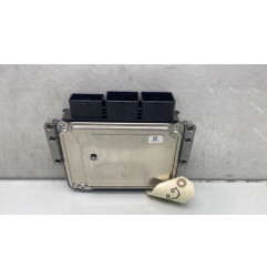 Calculateur moteur PEUGEOT 308 1