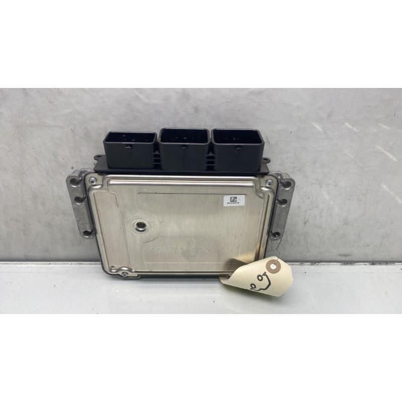 Calculateur moteur PEUGEOT 308 1 Photo n°3
