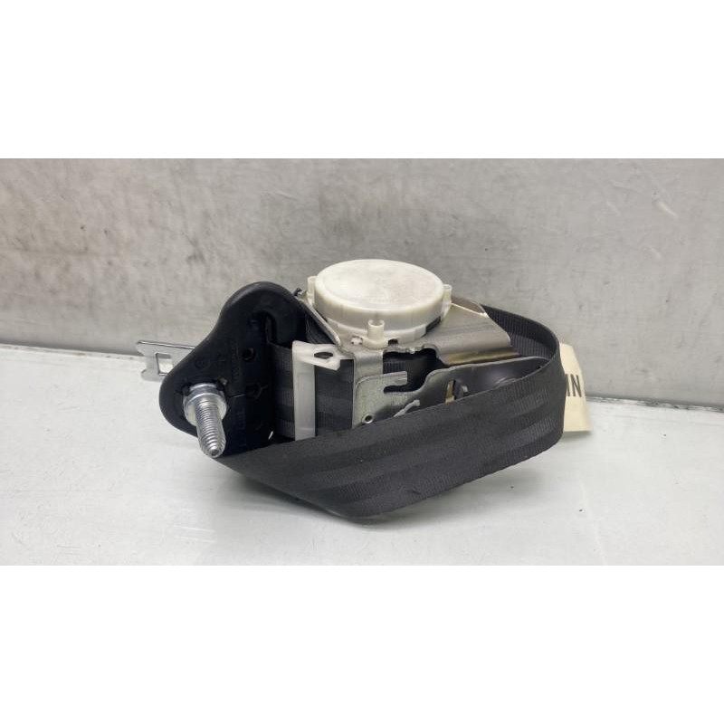 Ceinture arriere gauche RENAULT CLIO 3 Photo n°2