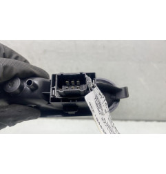 Interrupteur de leve vitre arriere droit RENAULT CLIO 3 Photo n°1