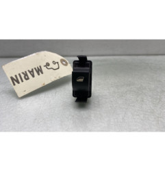 Interrupteur de leve vitre arriere droit PEUGEOT 308 1 Photo n°1