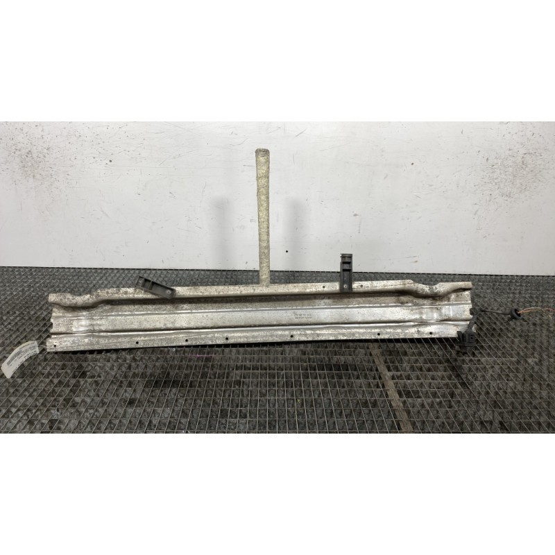 Renfort pare choc arriere (traverse) AUDI A4 2 Photo n°4