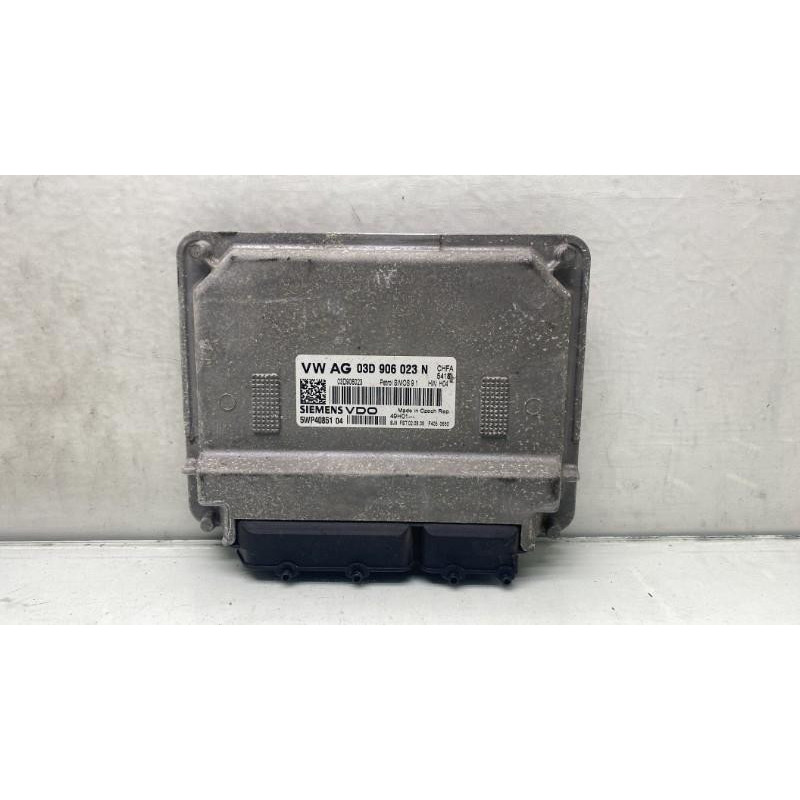 Calculateur moteur SKODA FABIA 2 Photo n°4