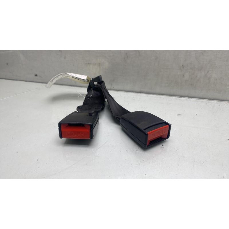 Attache ceinture arriere droit PEUGEOT 206 Photo n°3