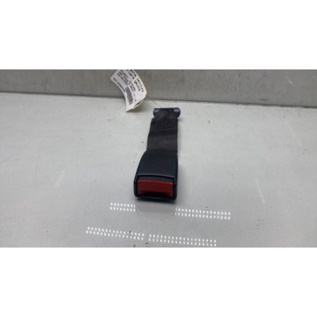 Attache ceinture arriere gauche PEUGEOT 206 Photo n°1