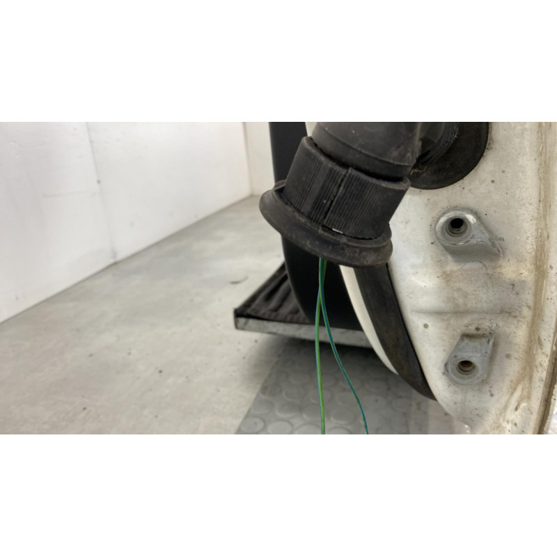 Porte avant gauche FORD FIESTA 5 Photo n°3