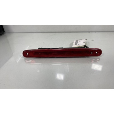 Feu arriere stop central TOYOTA AYGO 1