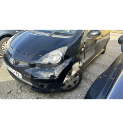 Feu arriere stop central TOYOTA AYGO 1