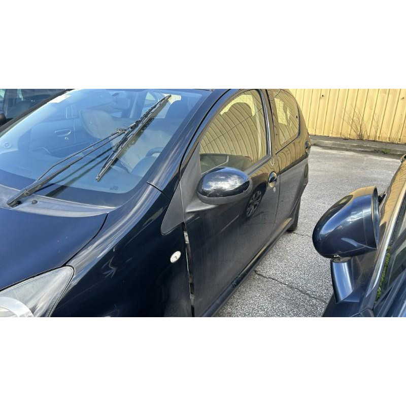 Feu arriere stop central TOYOTA AYGO 1 Photo n°10