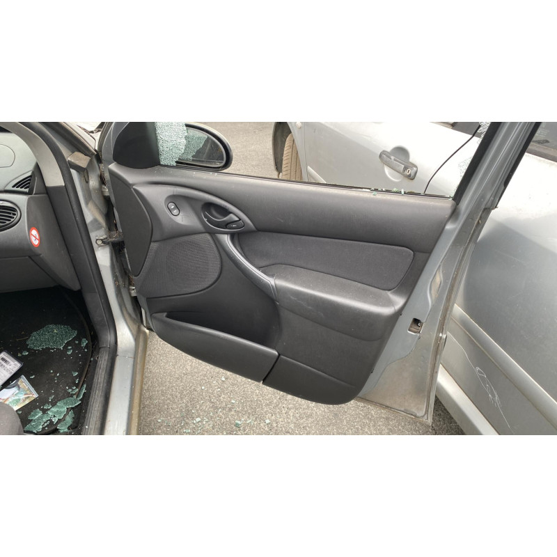 Serrure avant gauche FORD FOCUS 1 Photo n°10