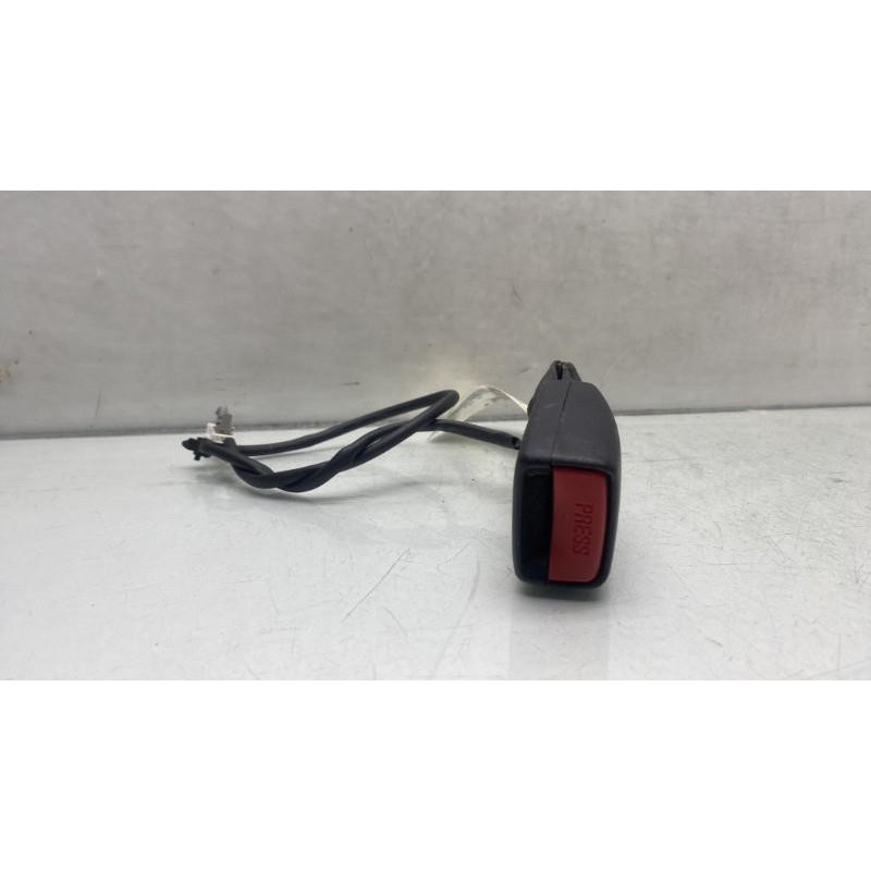 Attache ceinture arriere gauche NISSAN X-TRAIL 3 Photo n°2