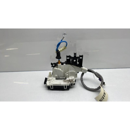 Serrure avant droit MERCEDES CLASSE CLA 117