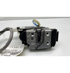 Serrure avant droit MERCEDES CLASSE CLA 117