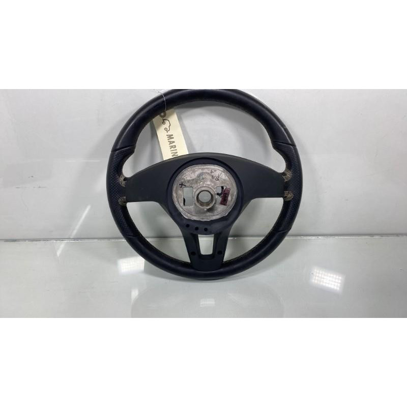 Volant MERCEDES CLASSE CLA 117 Photo n°1