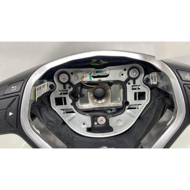 Volant MERCEDES CLASSE CLA 117 Photo n°3