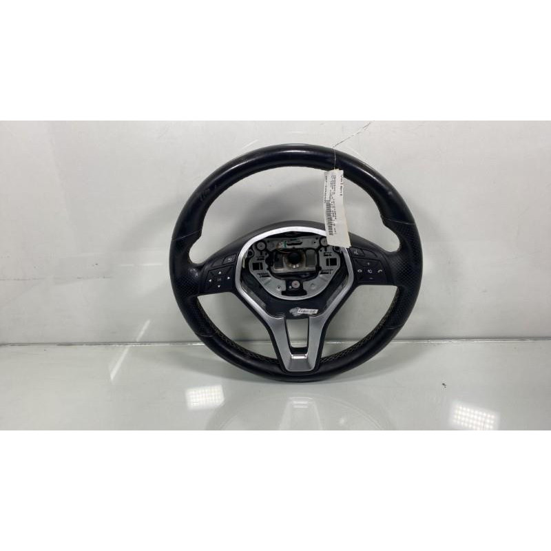 Volant MERCEDES CLASSE CLA 117 Photo n°5
