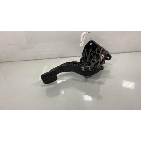 Pedale d'embrayage MERCEDES CLASSE CLA 117