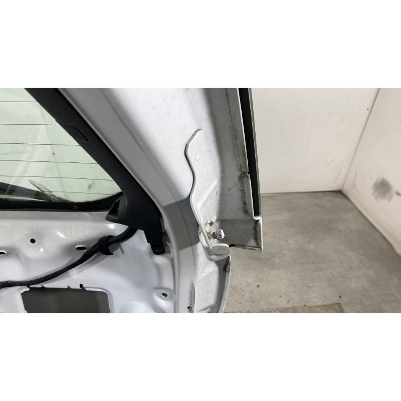 Malle/Hayon arriere CITROEN C3 2 Photo n°4