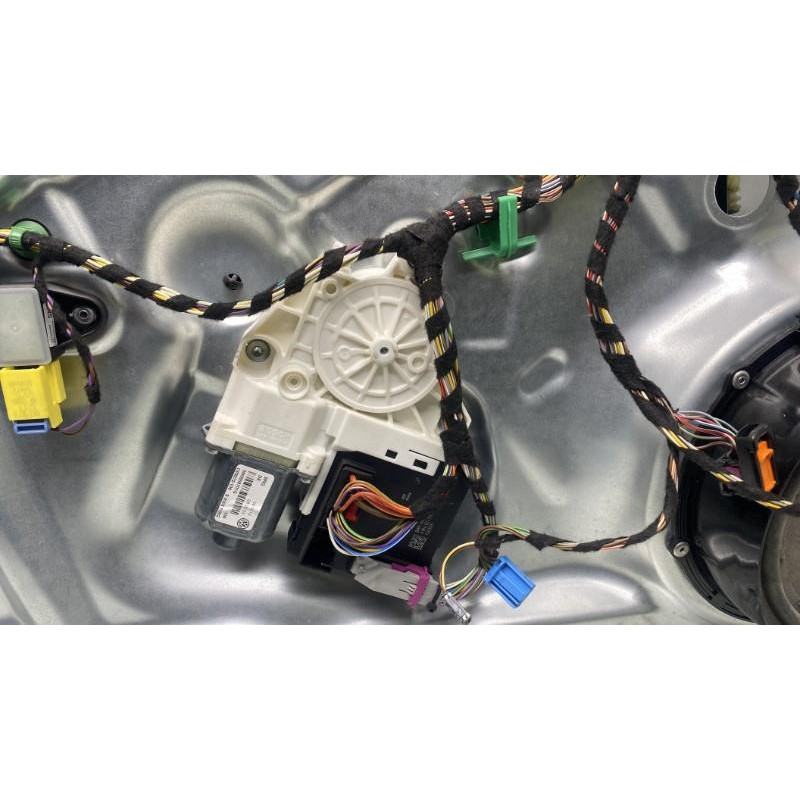 Leve vitre electrique avant gauche VOLKSWAGEN TIGUAN 1 Photo n°3