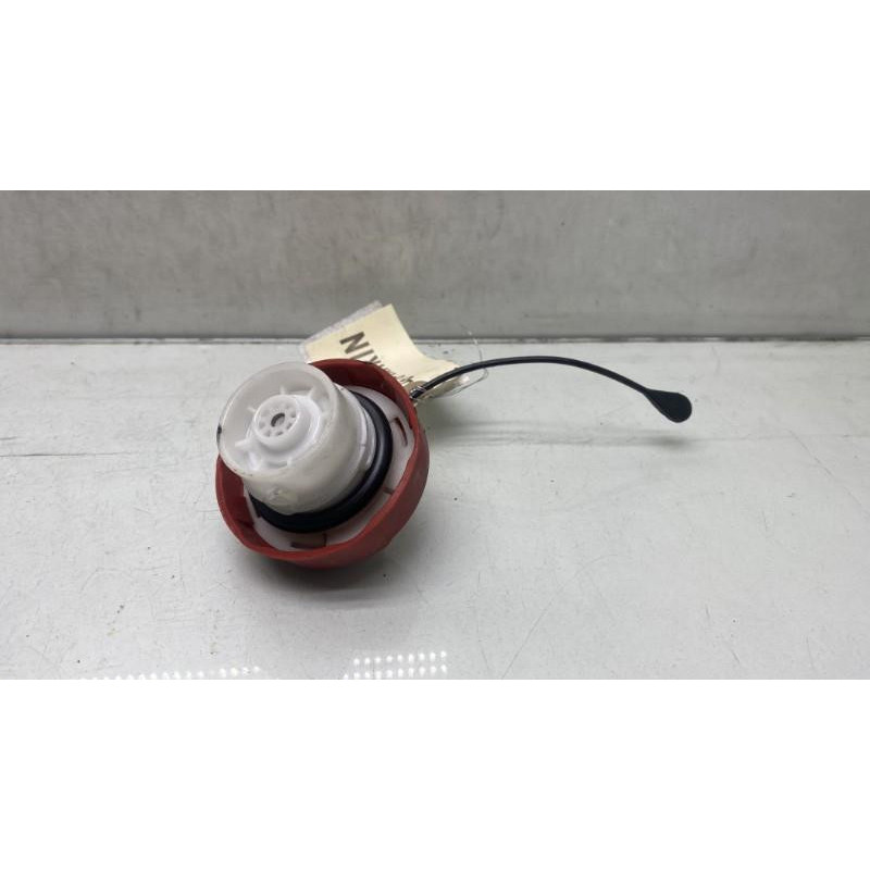 Bouchon de carburant MERCEDES CLASSE M 164 Photo n°1