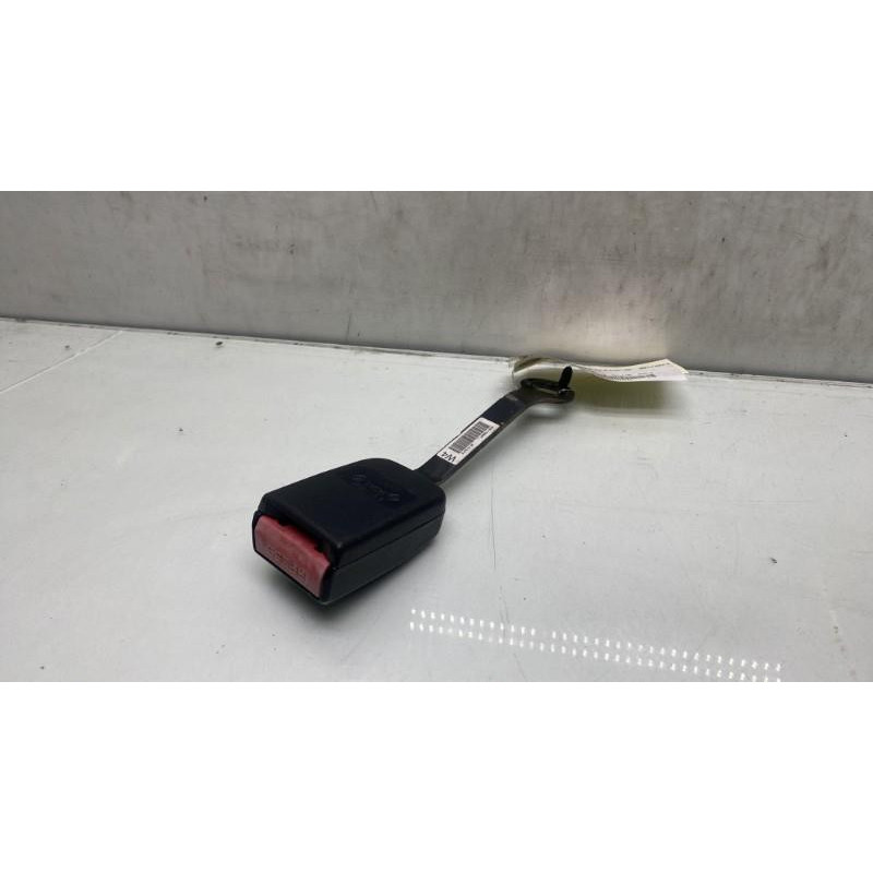 Attache ceinture avant droit DACIA DOKKER Photo n°3