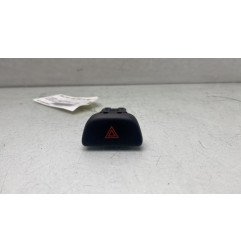 Bouton de warning NISSAN MICRA 4