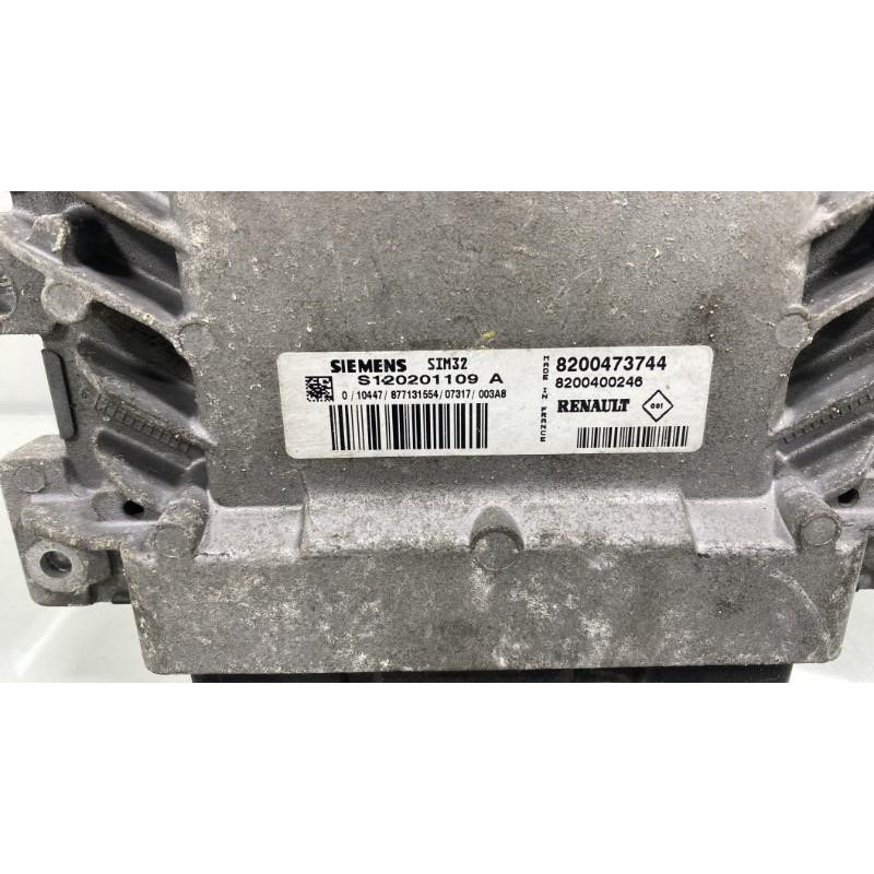 Calculateur moteur RENAULT CLIO 2 CAMPUS Photo n°3