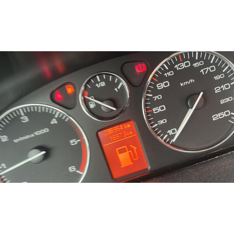Malle/Hayon arriere PEUGEOT 407 Photo n°11