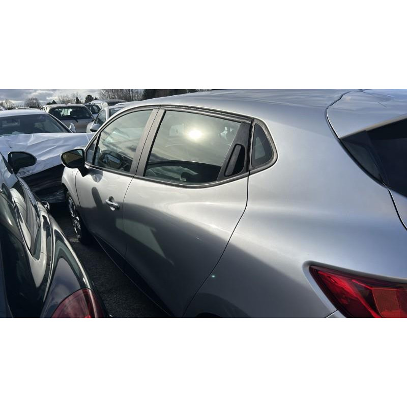 Feu arriere secondaire droit (feux) RENAULT CLIO 4 Photo n°7