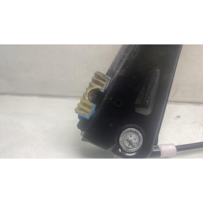 Leve vitre electrique avant droit VOLKSWAGEN GOLF 5 Photo n°3