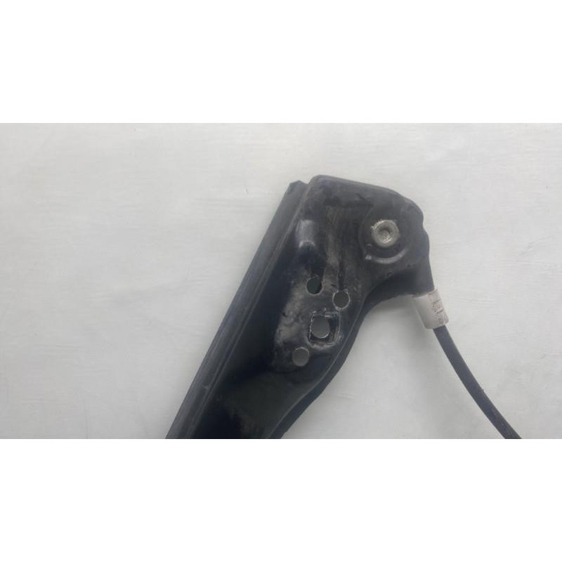 Leve vitre electrique avant droit VOLKSWAGEN GOLF 5 Photo n°5