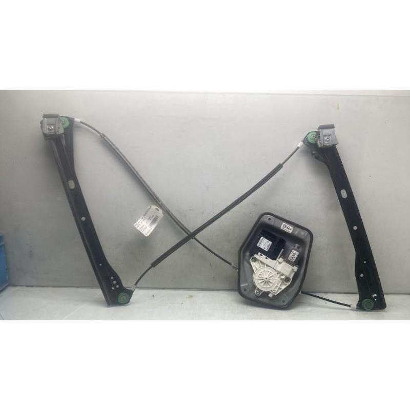 Leve vitre electrique avant droit VOLKSWAGEN GOLF 5 Photo n°6